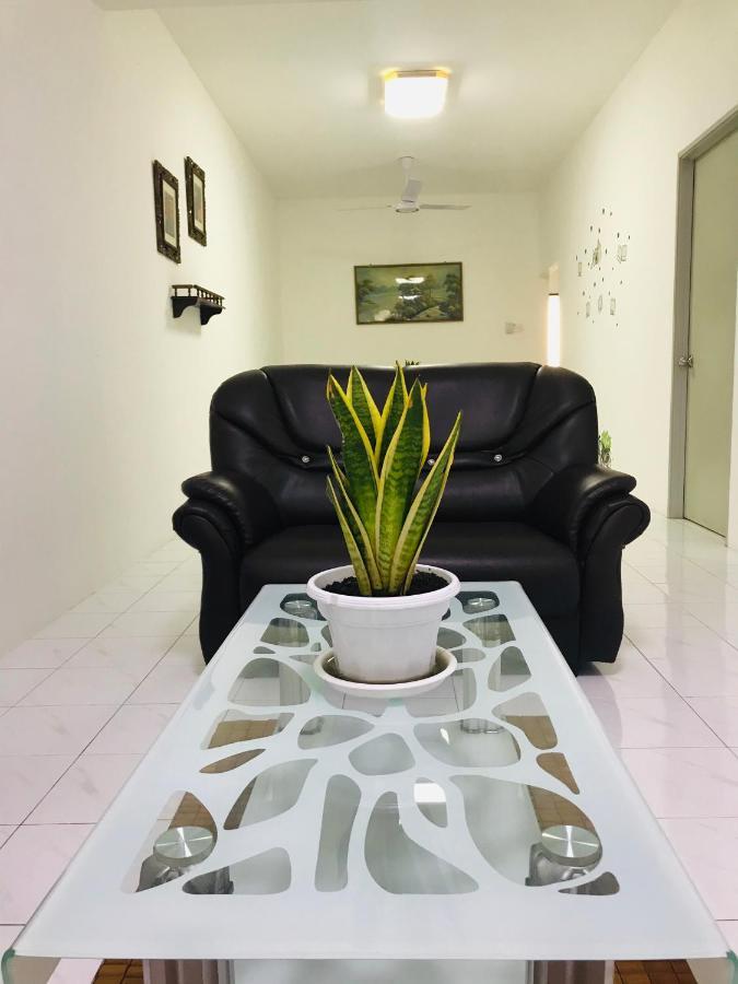 Alyn Home Batu Pahat II Wifi Coway Mohd Noor Exterior photo