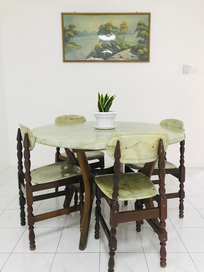 Alyn Home Batu Pahat II Wifi Coway Mohd Noor Exterior photo
